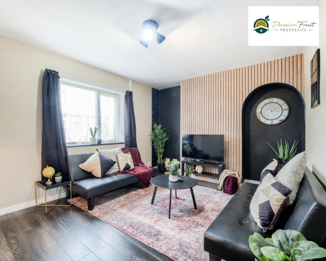 3 Bedroom House With 5 Beds House By Passionfruit Properties Near Coventry City Centre - Bcc Dış mekan fotoğraf