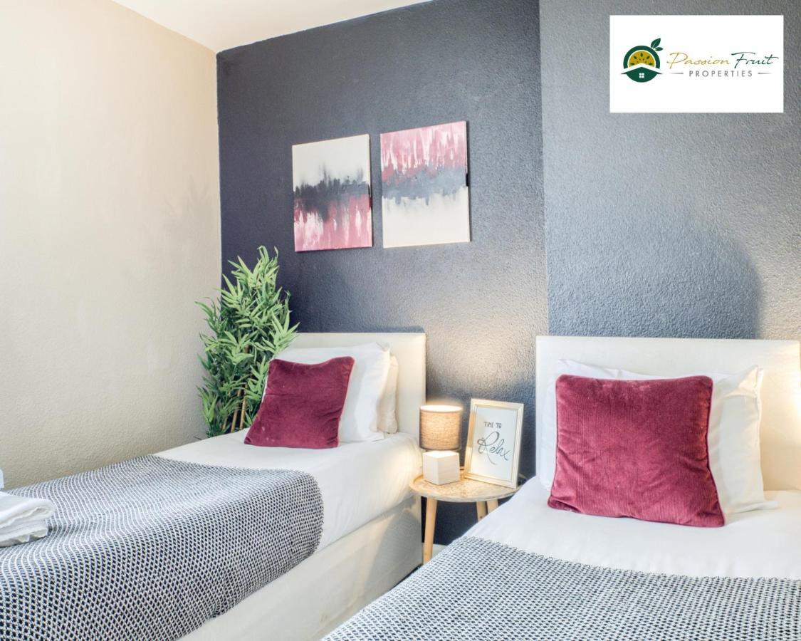 3 Bedroom House With 5 Beds House By Passionfruit Properties Near Coventry City Centre - Bcc Dış mekan fotoğraf